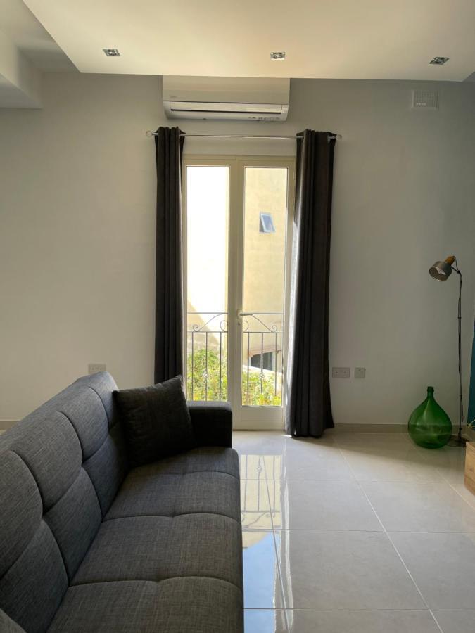 Sunset Modern Apt Near The Beach Birzebbuga Exterior photo